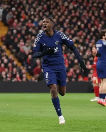 法甲-巴黎VS尼斯：自毁长城，三冠王还能卫冕吗？