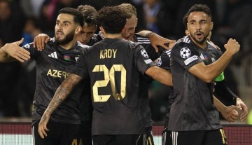 4-0!2-1!欧冠狂欢夜:3场冷门,巴黎绝杀巴萨,曼城+尤文遭绝平